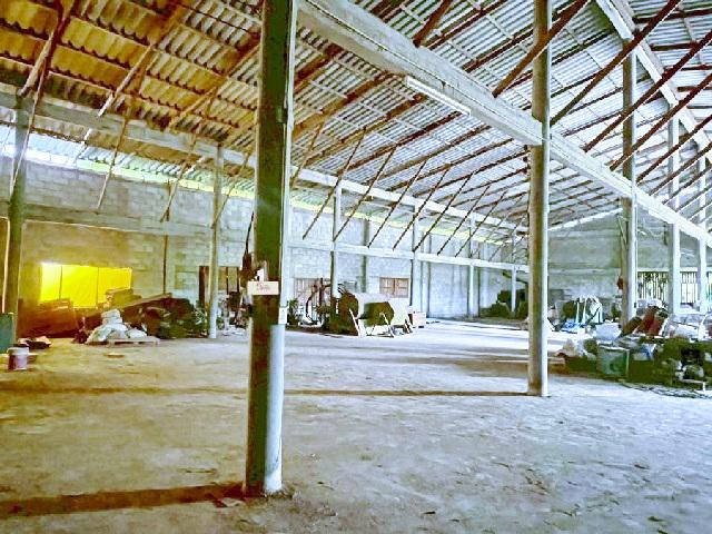 สถานีรถไฟราชบุรี 5.2 กม. โกดัง 902 ตร.ม.250 ตร.วา.แม็คโคร ราชบุรี 1 กม.1 นอน 1 น้ำเหมาะสำหรับคลังสินค้า  ศาลเจ้าพ่อหลักเมืองราชบุรี