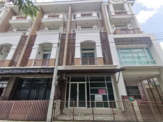 ราคาดีสุดในโครงการ! ม.พรีเมียม เพลส นวมินทร์-ลาดพร้าว 101 เดินทางสะดวก