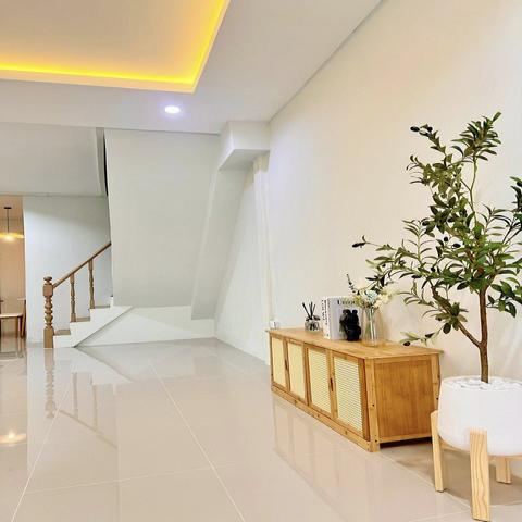 P781 ขาย หมู่บ้าน ฉัตรแก้ว ซอยแฮปปี้แลนด์ 1 ใกล้รถไฟฟ้าสายสีเหลืองสถานีบางกะปิ ตลาดสดบางกะปิ เดอะมอลล์บางกะปิ  ตะวันนา 