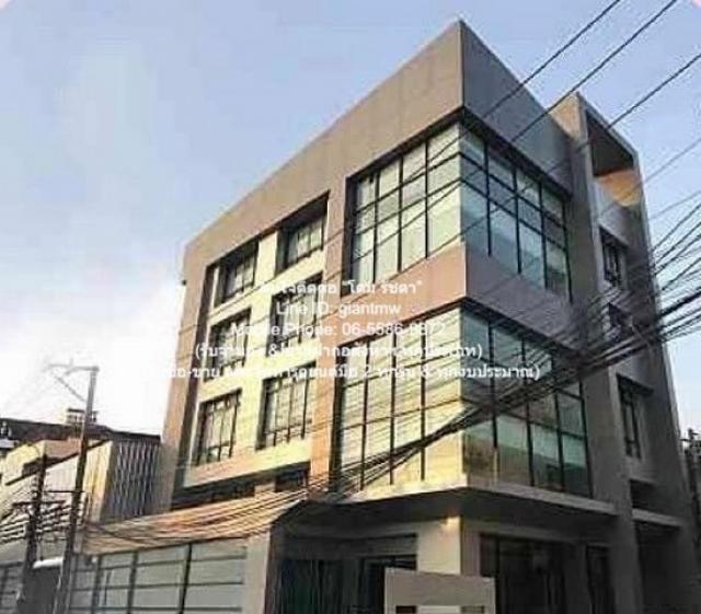 สำนักงาน ขายอาคารสำนักงาน พร้อมคลังสินค้า 4 ชั้น บนถนนรามคำแหง 88 ตร.ว. 0 นอน 0 Rai 0 Ngan 88 ตร.วา 39500000 thb ไม่ไกลจาก  Airport Rail Link สถานีรามคำแหง เดินทางง่าย กรุงเทพ