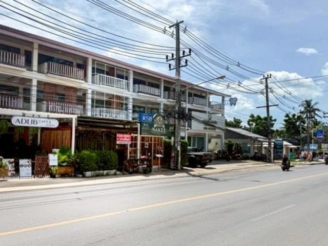 Available For Rent : 1 Floor Located on the main road Location :  Bophut Koh Samui Suratthani 