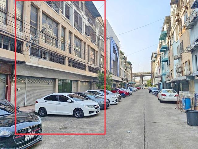 โชว์รูม เซ็นทรัล ปิ่นเกล้า! มีลิฟท์ อ.พาณิชย์ 4.5ชั้น 3คูหา 1010 ตรม. ใหม่ตรงปก ให้เช่าออฟฟิต 60ตรว. บรมราชชนนี29-45 MRT สิรินธร
