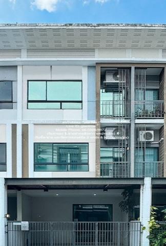 ขายทาวน์โฮม 3 ชั้น รีโนเวทใหม่ ซ.วัชรพล ใกล้ทางด่วน และสถานีรถไฟฟ้า 19.3 ตร.ว. 4 น 3 น้ำ 2 จอดรถ ราคา 4.89 ล้านบาท