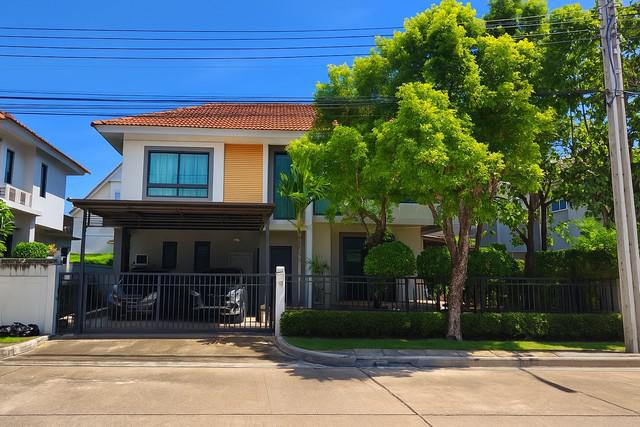 ไลฟ์ บางกอก บูเลอวาร์ด รามอินทรา65 บ้านเดี่ยว หลังมุม ติดถนนเมน ต้นโครงการ ติดรถไฟฟ้าสีชมพู