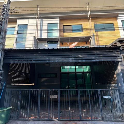 ให้เช่าทาวน์โฮม 3 ชั้น 3 ห้องนอน โครงการอีโค สเปซ บางนา-วงแหวน Eco Space Bangna-Wongwaen พร้อมเข้าอยู่