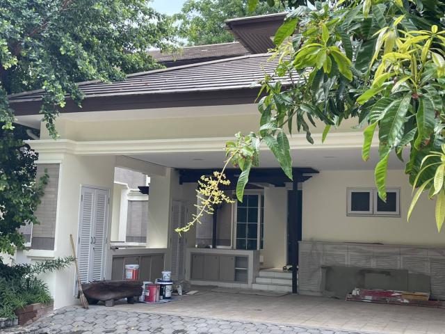 BS980 ขาย/ให้เช่าบ้านเดี่ยวสุดหรู หมู่บ้านลดาวัลย์ รามอินทรา กม.2 ติดถนนใหญ่