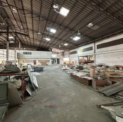 โกดัง - พื้นที่เท่ากับ 0 Square Wah 0 ngan 0 Rai 3 BR 3 ห้องน้ำ 50000 BAHT. ใกล้ ทางด่วน N I C E! -