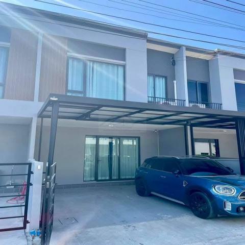 ให้เช่าทาวน์โฮม 2 ชั้น 3 ห้องนอน โครงการ Pleno สุขุมวิท-บางนา 2 เฟอร์พร้อมอยู่ ใกล้เมกะบางนา